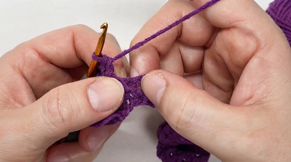 Crochet Mini Rose Bouquet Pattern 2