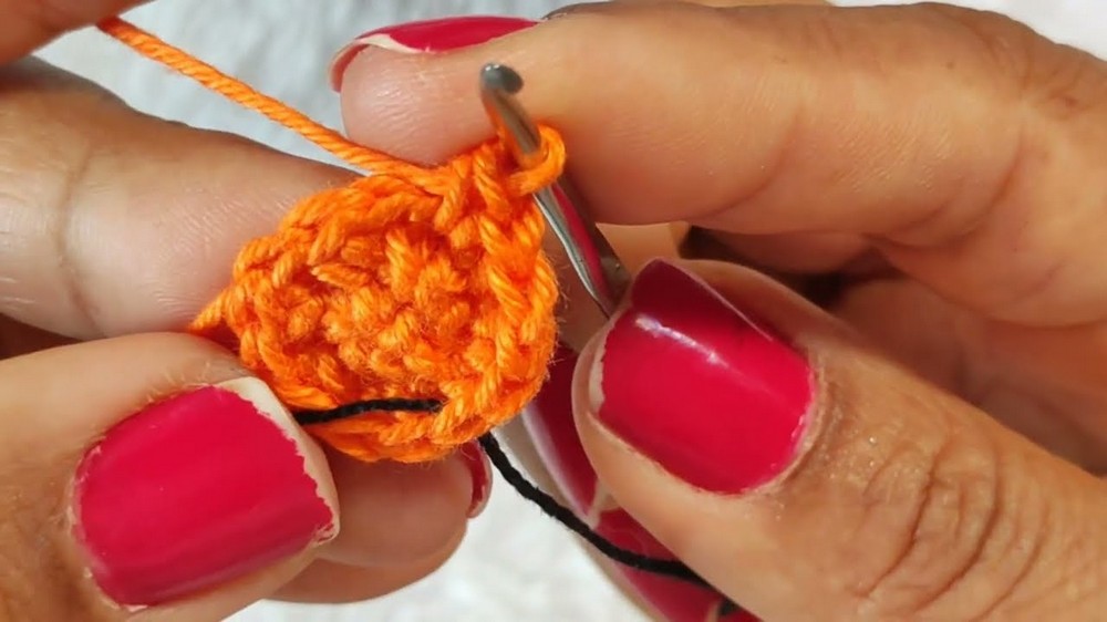 Crochet Octopus Keychain Pattern 1
