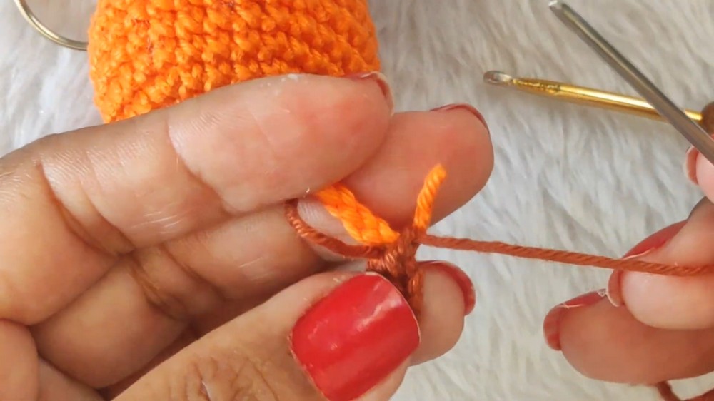 Crochet Orange Keychain Pattern 6