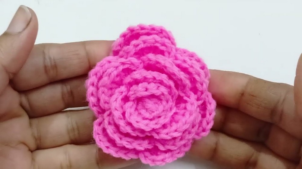 Crochet Rose Bouquet Keychain Pattern 3