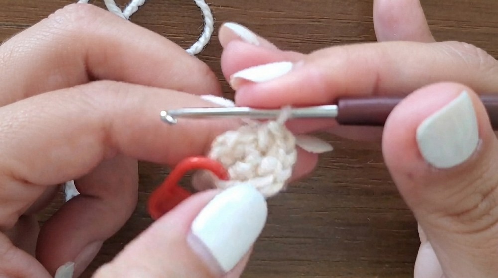 Crochet Santa Claus Amigurumi Pattern 1
