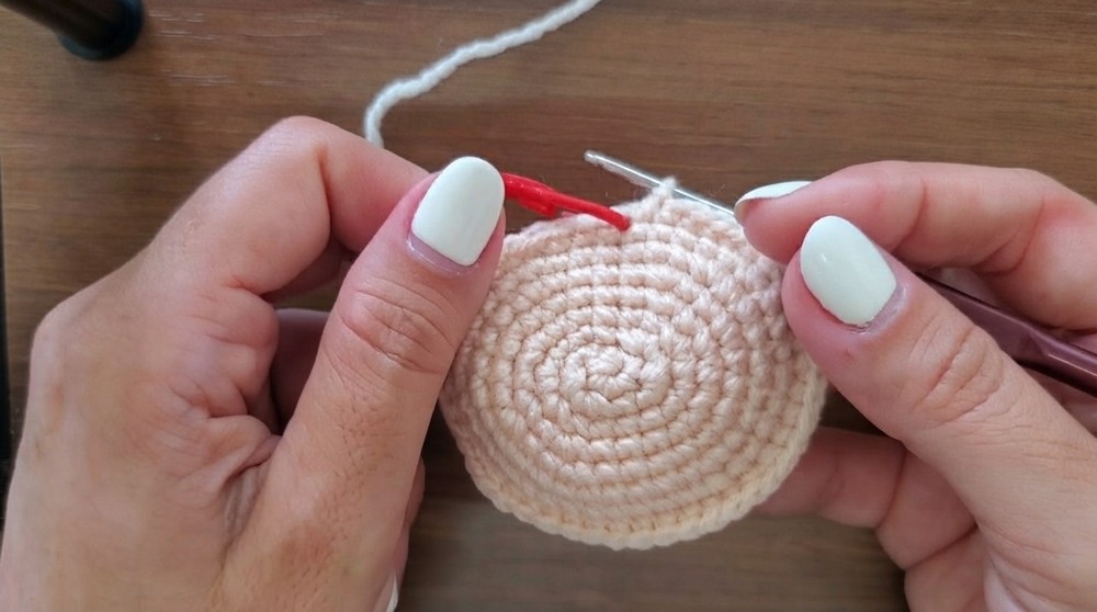 Crochet Santa Claus Amigurumi Pattern 2