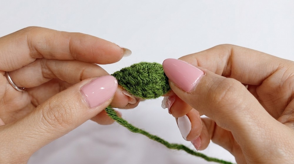 Crochet Sunflowers Keychain Pattern 5