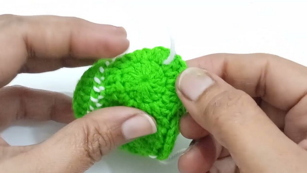 Crochet Tennis Ball Keychain Pattern 5