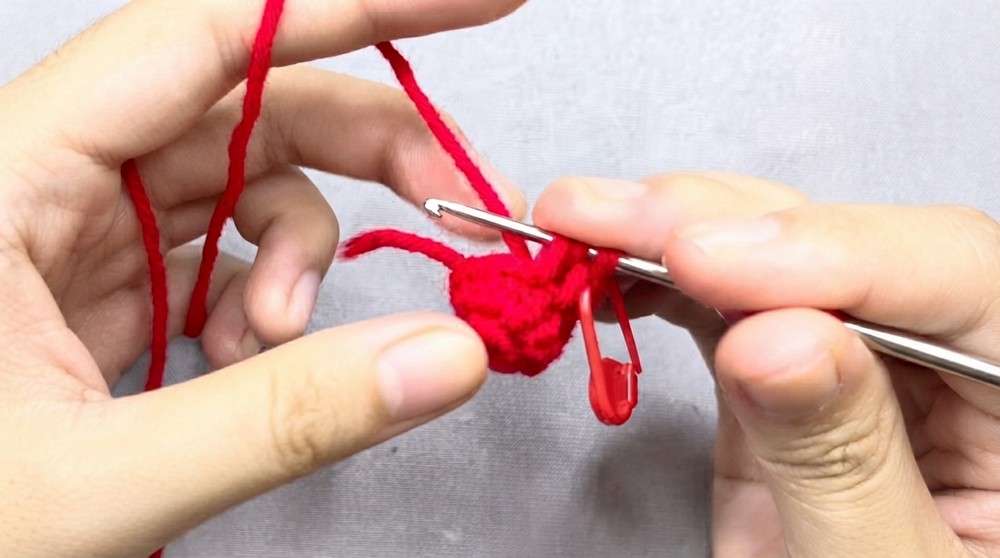 Easy Crochet Christmas Bells Pattern 2